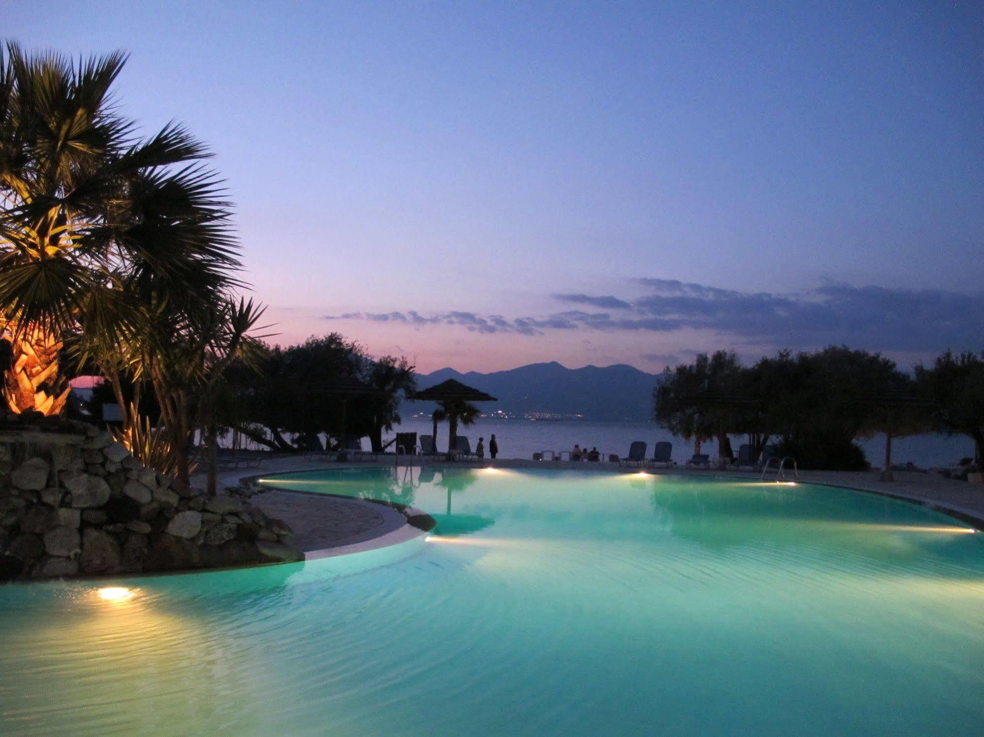 Florida Blue Bay Resort & Spa Psathópirgos Eksteriør bilde