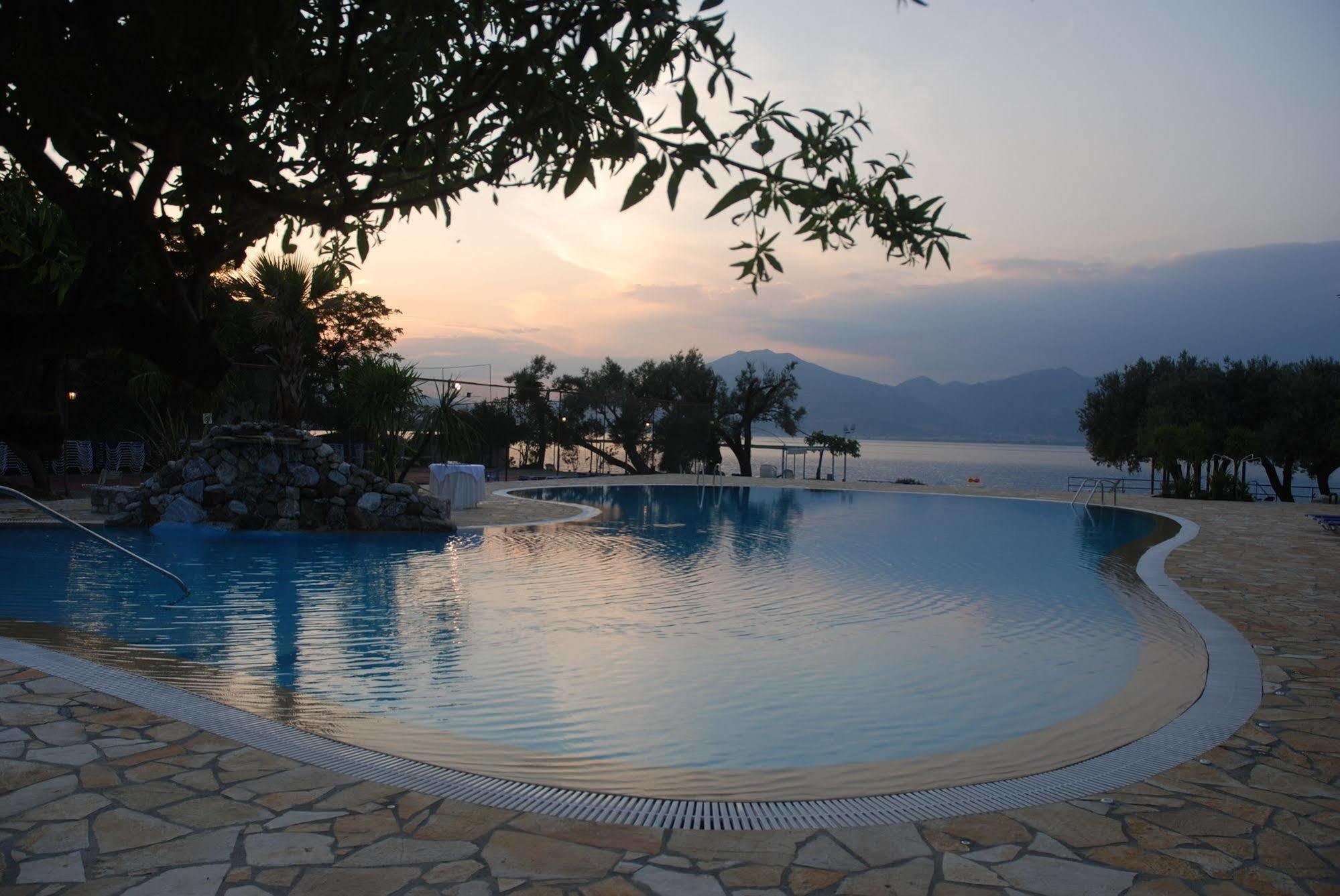 Florida Blue Bay Resort & Spa Psathópirgos Eksteriør bilde